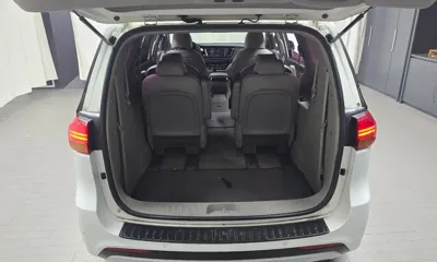 Kia Canival 2016, 161778 км, за 8900000 KRW - фото 20