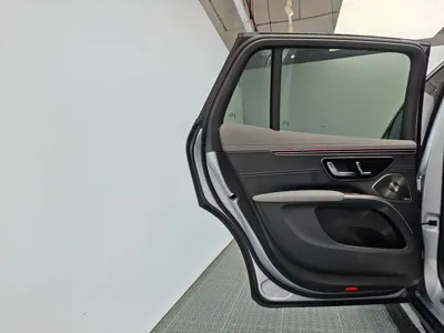 Mercedes-Benz EQS SUV 2023, 43000 км, за 325700 CNY - фото 14