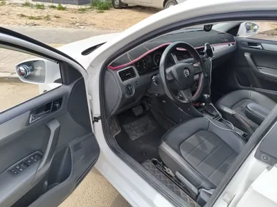 Skoda Rapid Spaceback 2016, 62900 км, за 42195 CNY - фото 19