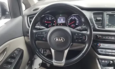 Kia Canival 2016, 129265 км, за 8600000 KRW - фото 14