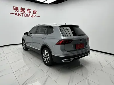 Volkswagen Tiguan L 2023, 30000 км, за 175799 CNY - фото 8