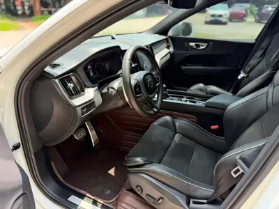 Volvo XC60 2018, 68000 км, за 89600 CNY - фото 7