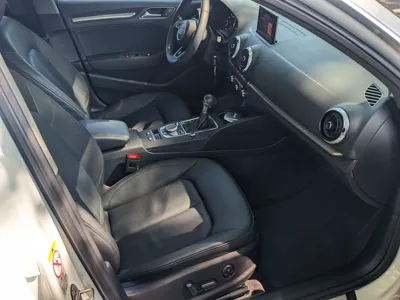 Audi A3 2019, 56500 км, за 79732.4 CNY - фото 10