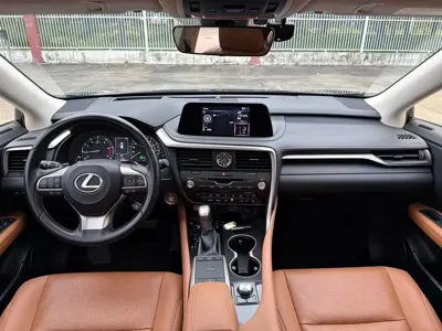 Lexus RX 2022, 60000 км, за 220799 CNY - фото 6