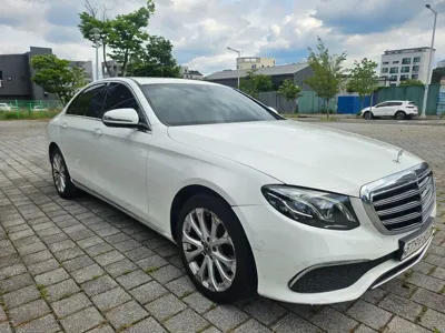 Mercedes-Benz E-Class 2019, 186784 км, за 17600000 KRW - фото 2