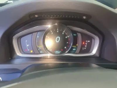Volvo V60 2017, 102400 км, за 65700 CNY - фото 12