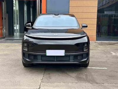 Li Auto Li L8 2025, 10000 км, за 279800 CNY