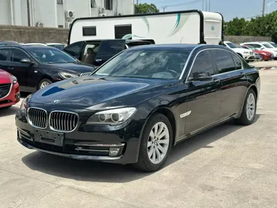 BMW 7 Series · 2014 год
