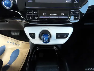 Toyota Prius 2018, 179125 км, за 12500000 KRW - фото 10