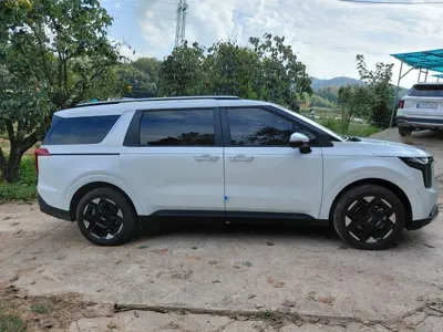 Kia Canival 2025, 3700 км, за 33210000 KRW