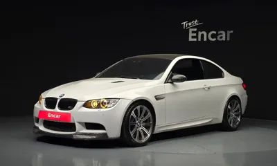 BMW M3 · 2010 год