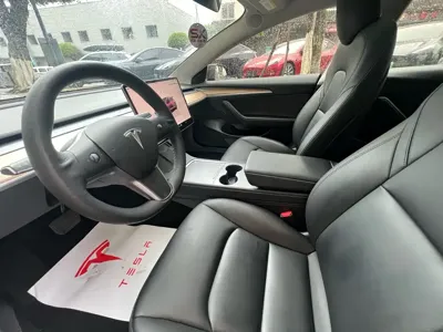 Tesla Model 3 2022, 61000 км, за 132800 CNY - фото 7
