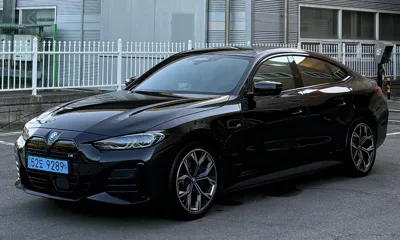 BMW i4 · 2024 год