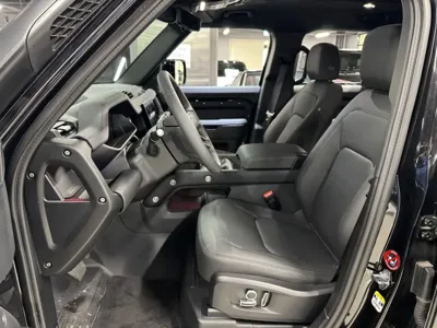 Land Rover Defender 2025, 1200 км, за 119000000 KRW - фото 8