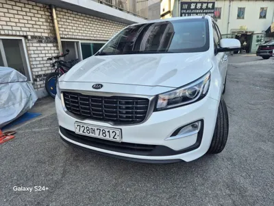 Kia Canival · 2020 год