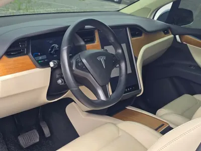 Tesla Model X 2019, 60100 км, за 42063.07 USD