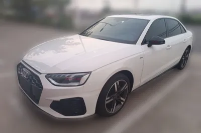 Audi A4L · 2022 год