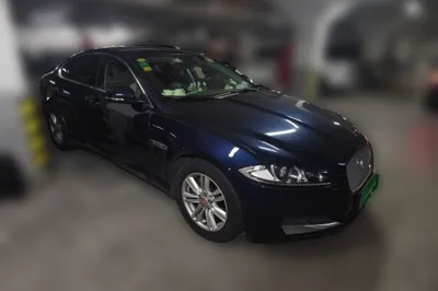 Jaguar XF 2015, 128300 км, за 52921.12 CNY