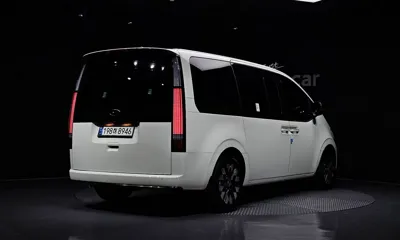 Hyundai Staria 2024, 3406 км, за 32990000 KRW
