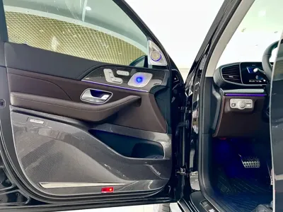 Mercedes-Benz GLS 2021, 46000 км, за 615800 CNY - фото 27