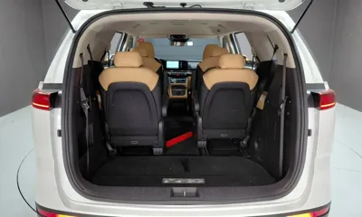 Kia Canival 2023, 45070 км, за 24000000 KRW - фото 20