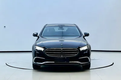 Mercedes-Benz E-Class 2023, 62900 км, за 302258.11 CNY