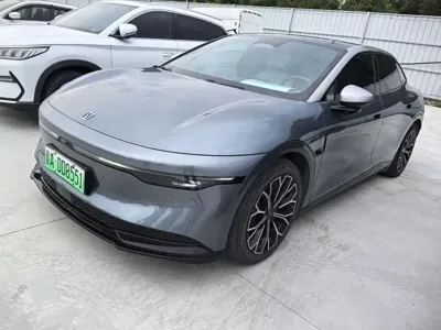 Zeekr 007 2024, 30000 км, за 117800 CNY