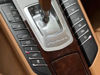 Porsche Panamera 2010, 60000 км, за 318000 CNY - фото 12