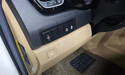 Kia Canival 2016, 96263 км, за 12500000 KRW - фото 16
