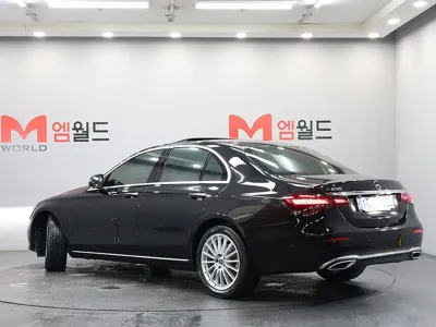 Mercedes-Benz E-Class 2021, 52582 км, за 35900000 KRW - фото 3