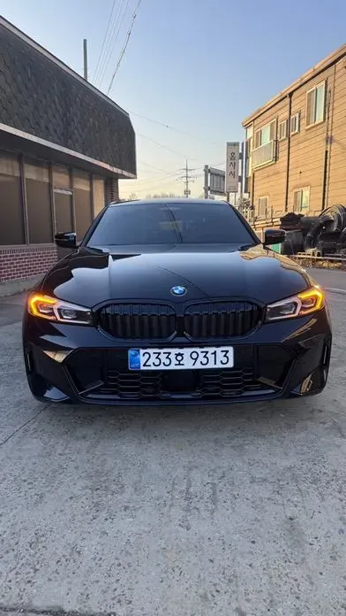 BMW 3-Series · 2025 год