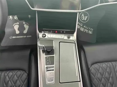 Audi A6L 2026, 100 км, за 298800 CNY - фото 18
