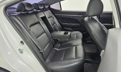 Hyundai Avante 2018, 61662 км, за 14500000 KRW - фото 11