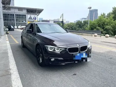 BMW 3 Series 2017, 51000 км, за 74000 CNY - фото 3