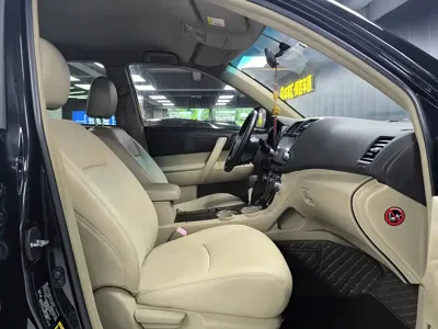 Toyota Highlander 2014, 236000 км, за 39800 CNY - фото 11