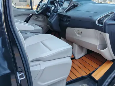 Ford Tourneo 2021, 80000 км, за 99800 CNY - фото 4