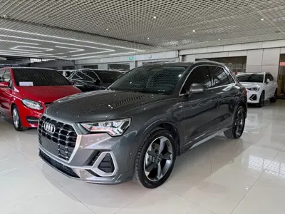 Audi Q3 · 2022 год