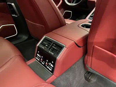 Porsche Panamera 2023, 29000 км, за 675800 CNY - фото 28