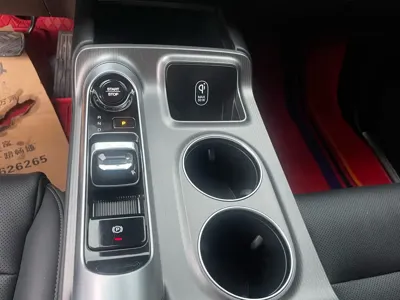 GAC Motor 传祺E8 PHEV 2024, 35000 км, за 143800 CNY - фото 10