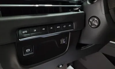 Cadillac Escalade 2025, 4476 км, за 171000000 KRW - фото 20