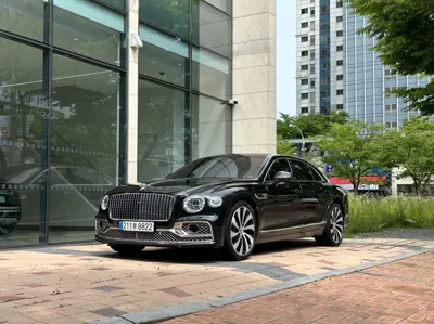 Bentley Flying Spur · 2021 год