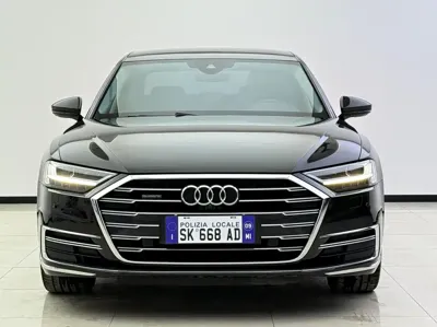 Audi A8 2019, 138000 км, за 239899 CNY