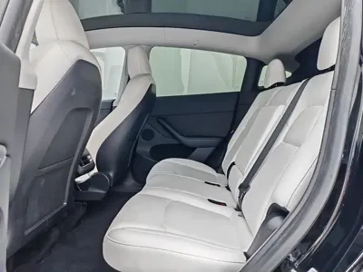 Tesla Model Y 2023, 31800 км, за 177900 CNY - фото 6