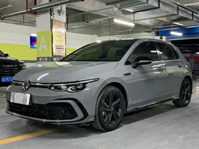 Volkswagen Golf · 2023 год