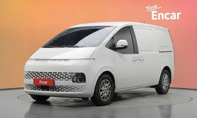 Hyundai Staria · 2025 год