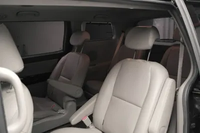 Kia Canival 2019, 123822 км, за 11990000 KRW - фото 10