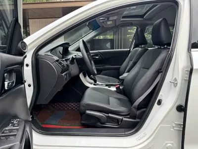 Honda Accord 2017, 116000 км, за 56800 CNY - фото 8