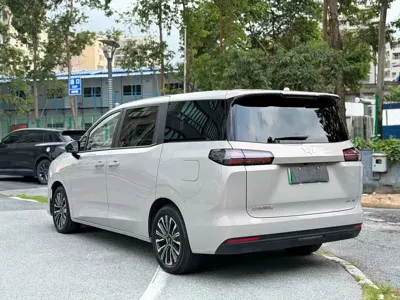 Wuling 星光730新能源 2025, 4000 км, за 96800 CNY - фото 5
