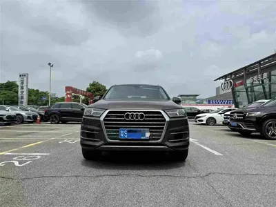 Audi Q7 2017, 203000 км, за 105800 CNY