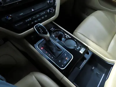 Kia Canival 2015, 227842 км, за 9990000 KRW - фото 9